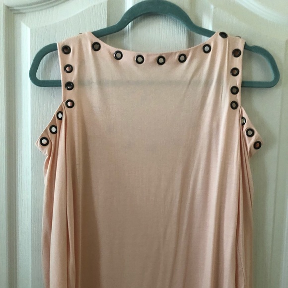 Cyrus Light Pink 3/4 Sleeve Cold Shoulder Top Size Small - Picture 8 of 8